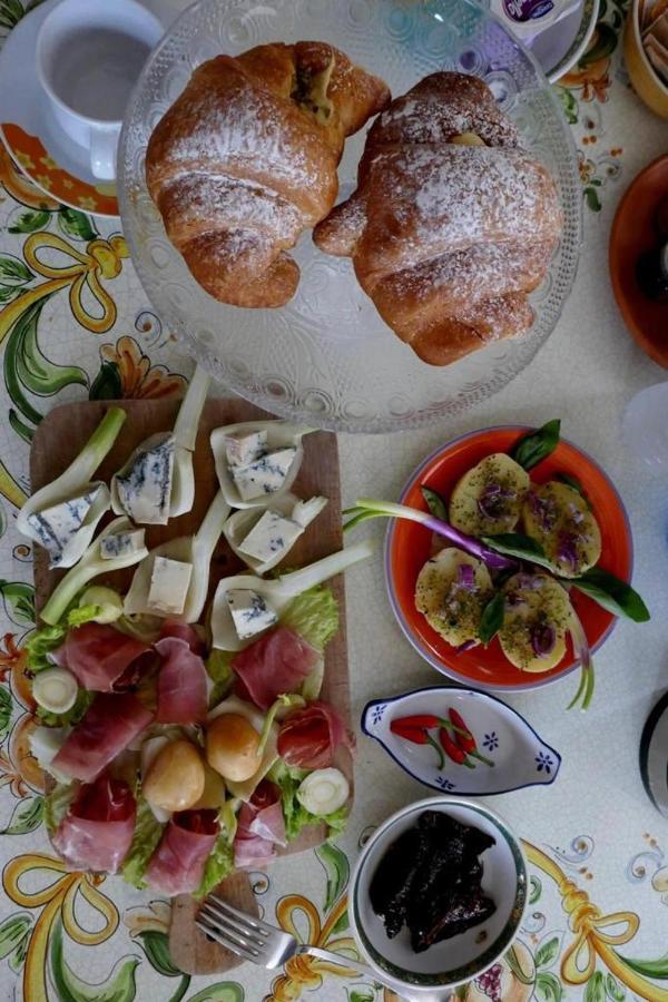 Bed & Breakfast La Capanna Di Giuseppe E Maria